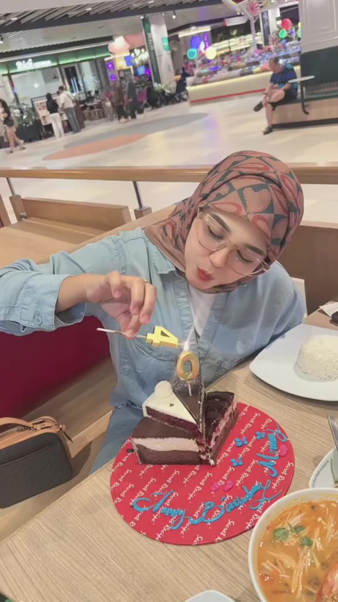 @MadamAmy
