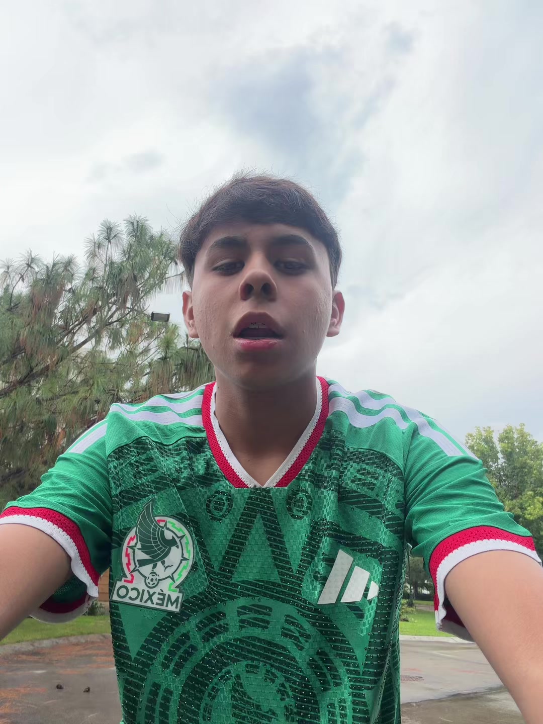@charlyychivas10