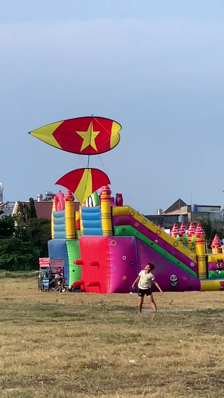 @Thả diều cùng Lợi