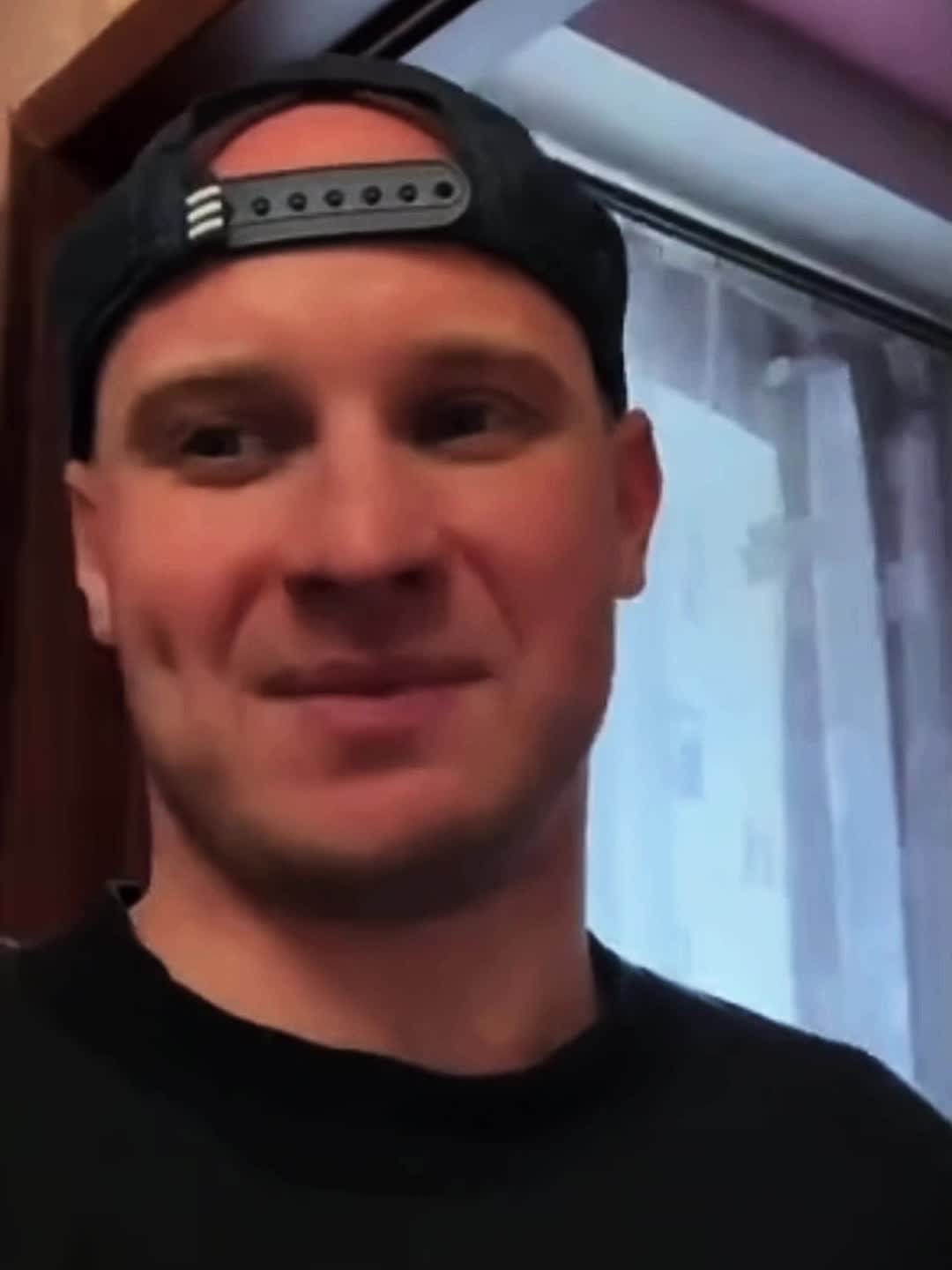 @Иди нахой отсюда