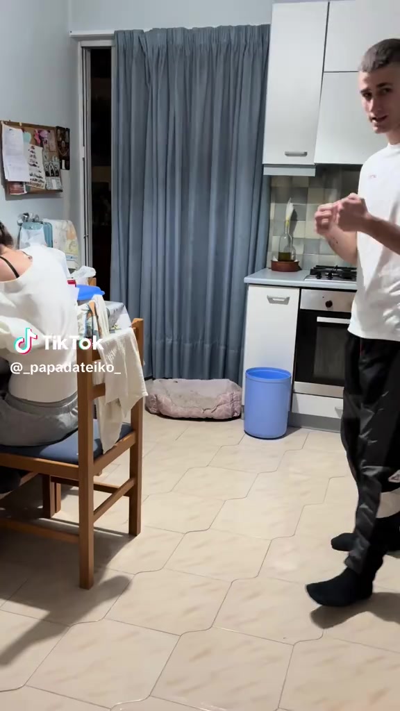 @A๐ฉD๐ผ๐น๐จ๐บH๐ฌID D๐ฏ๐จQ๐จ๐ตKA
