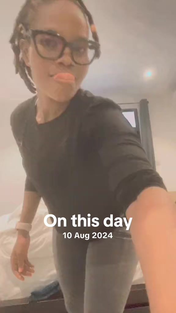 @😌