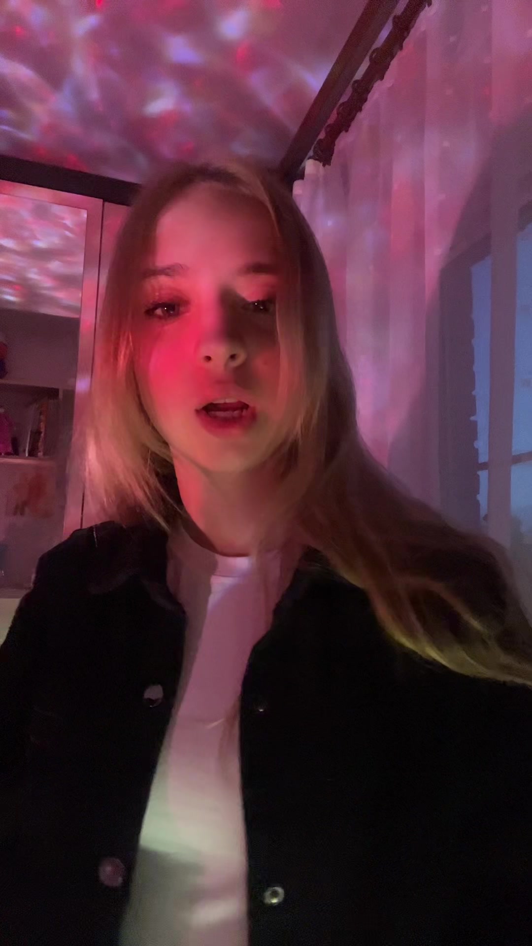 @𝐃