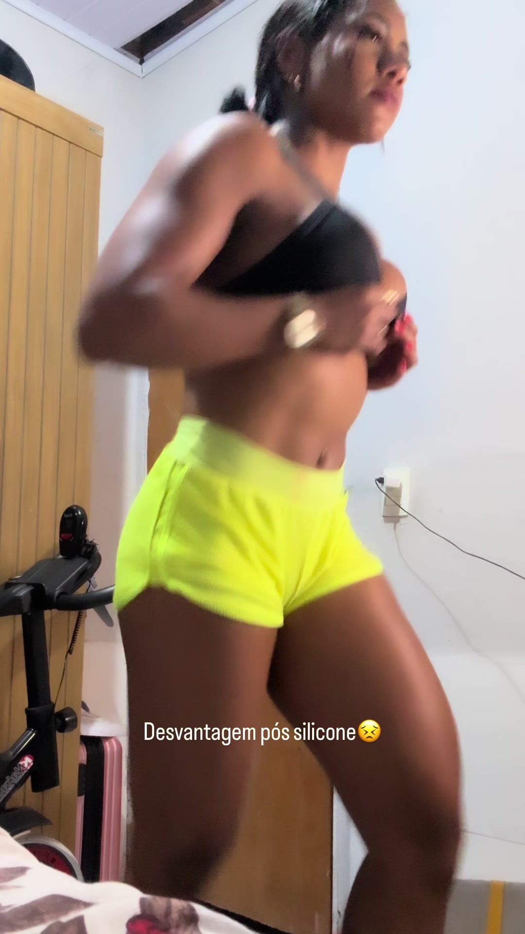 @Dhara Oliveira