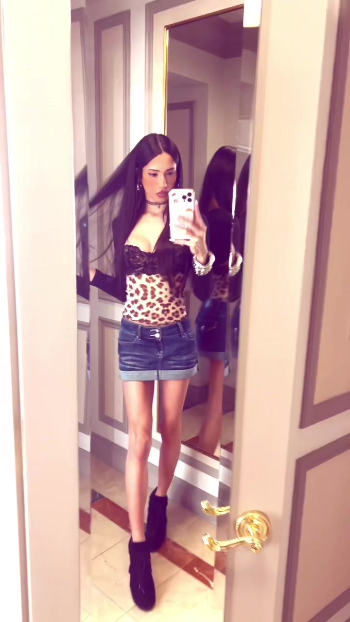 @stella-bee