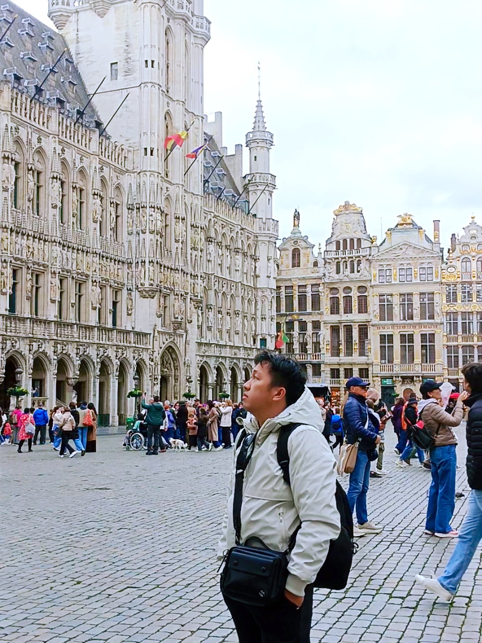 @Louie Villanueva 🇵🇭🇪🇺🇭🇷