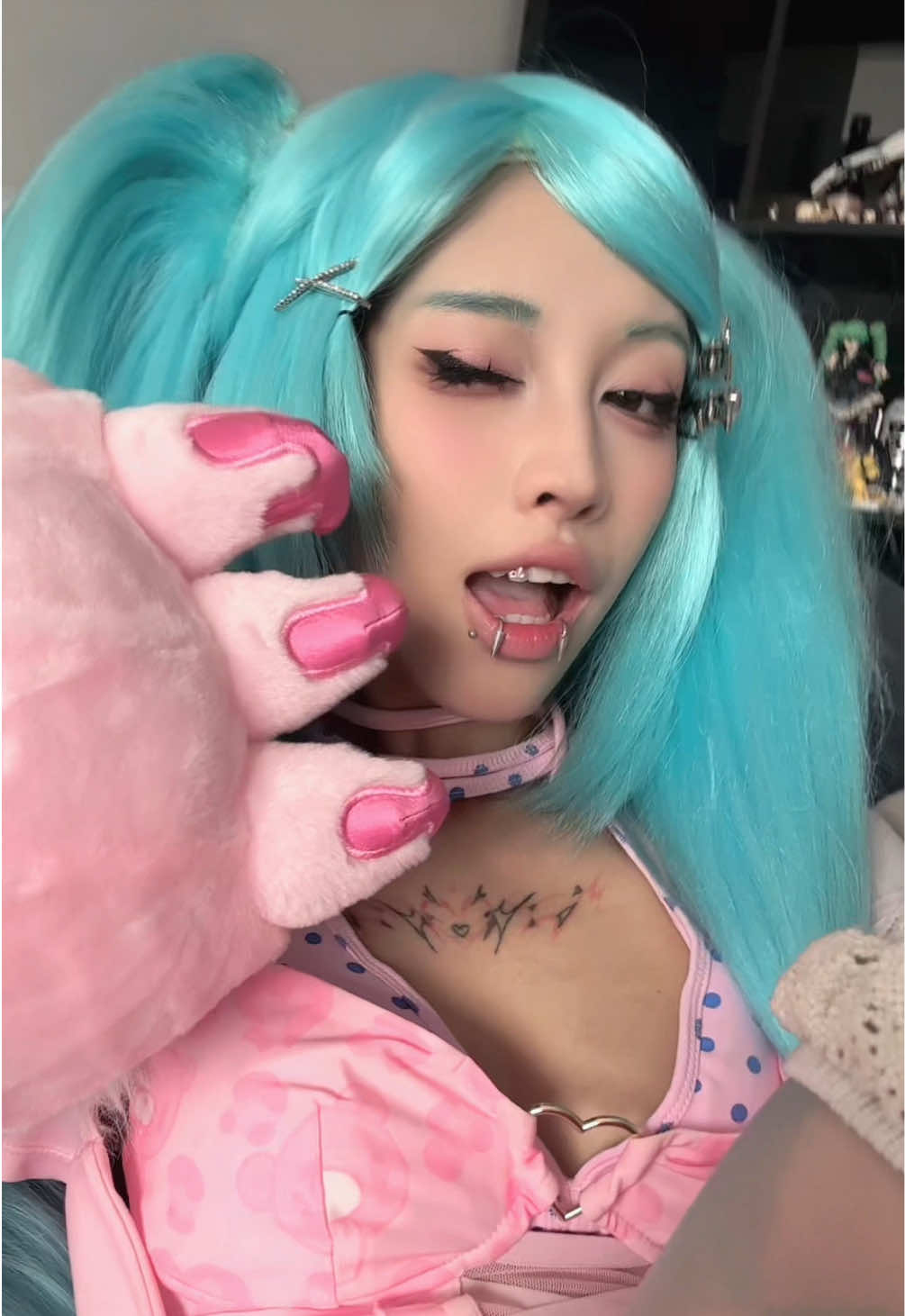 @aeyochi