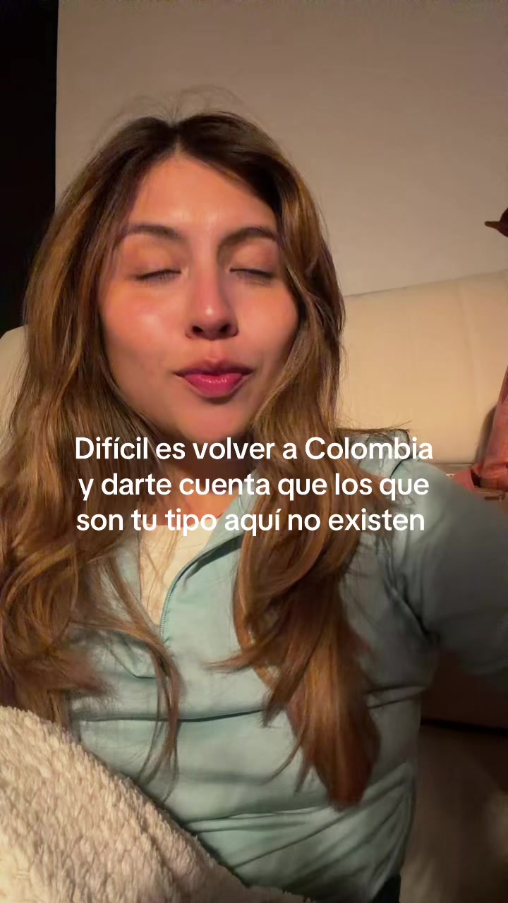 @Lola&ensp;Vargas⭐️