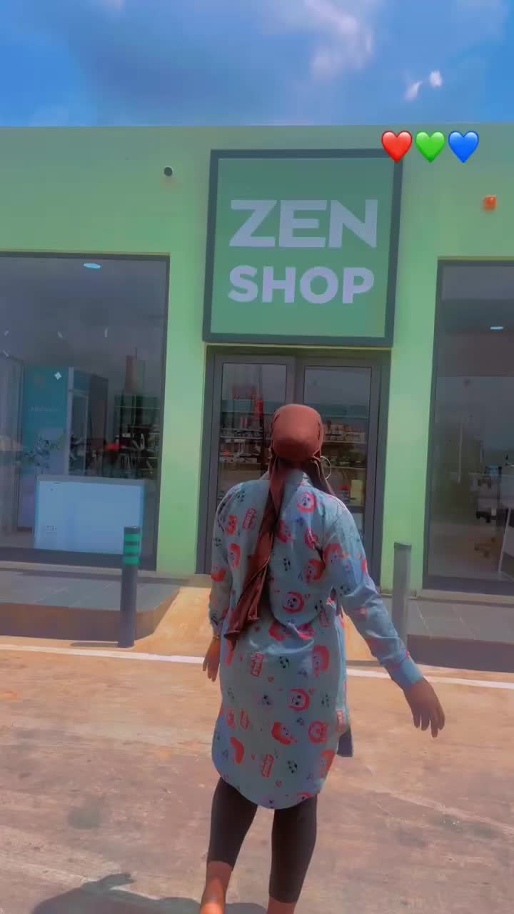 @She&rsquo;s&ensp;KHADI ❤️🧕🏻
