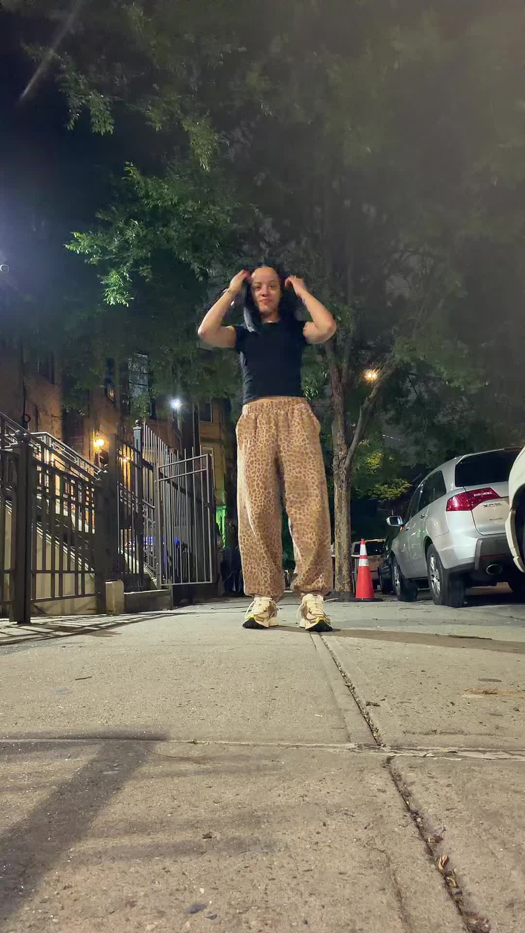 @Yunisseglo_