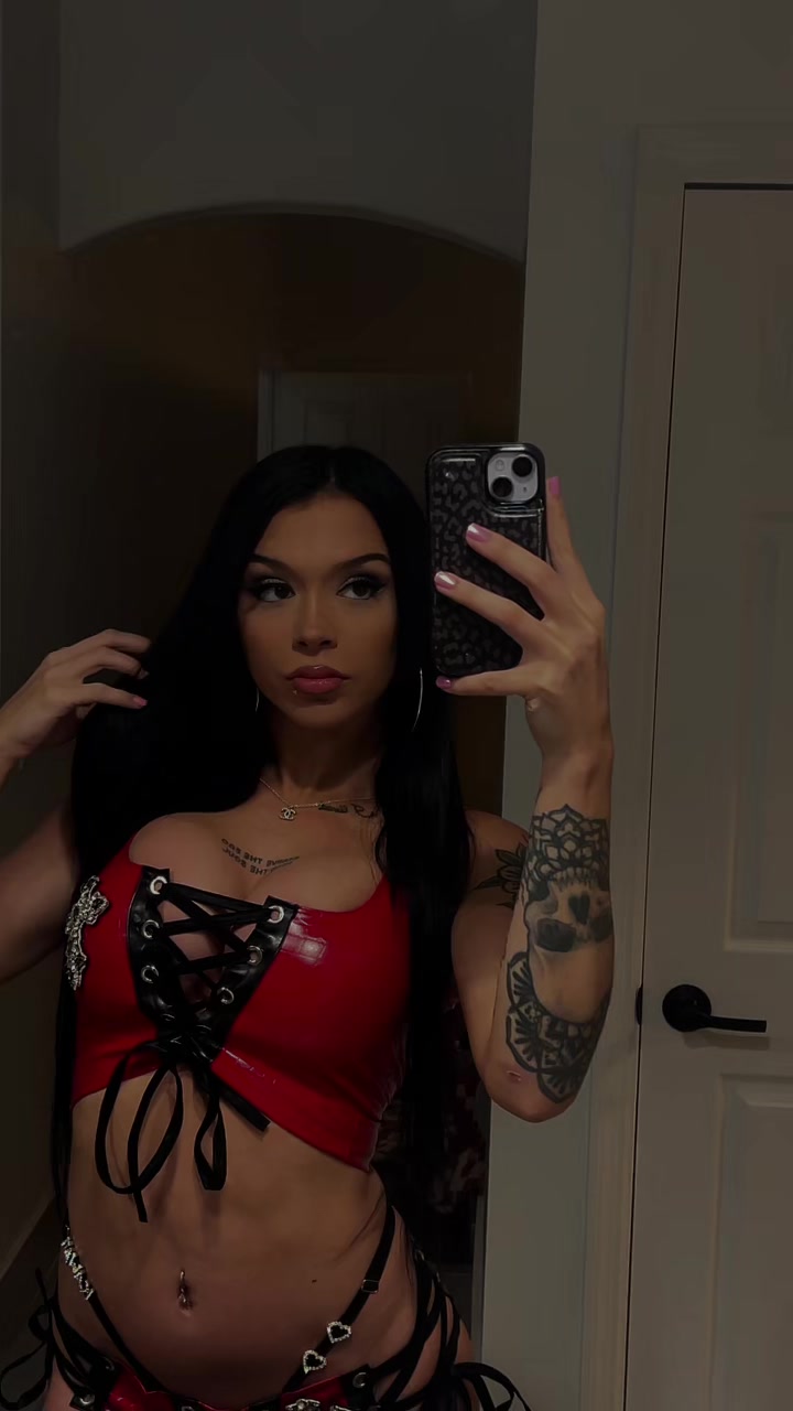 @Elayna Black/Brie Coda