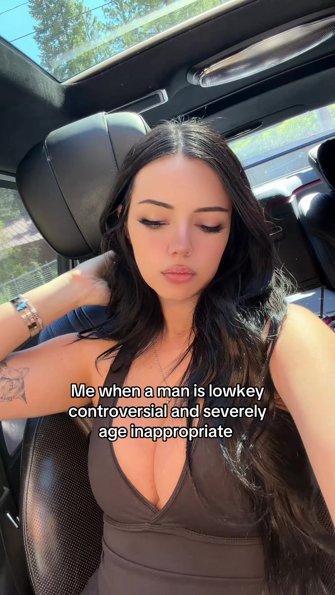 @:3