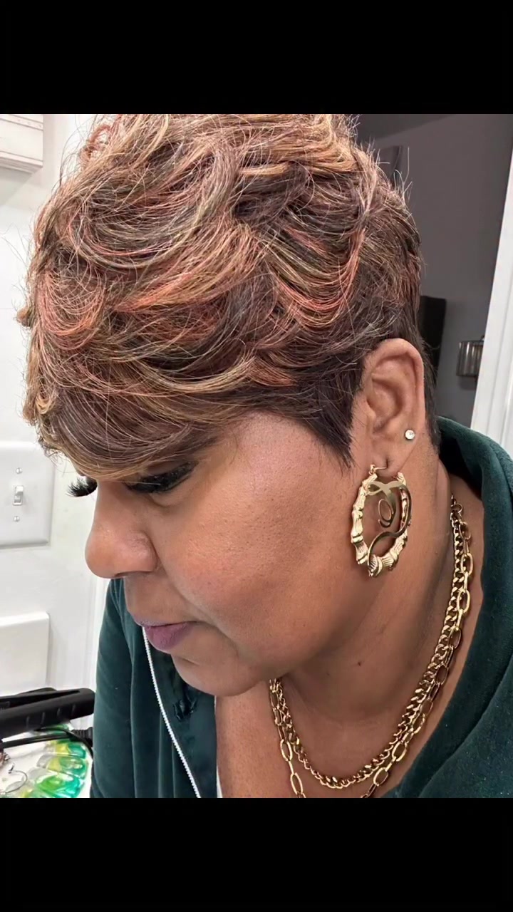 @Queen Bling Accessories LLC