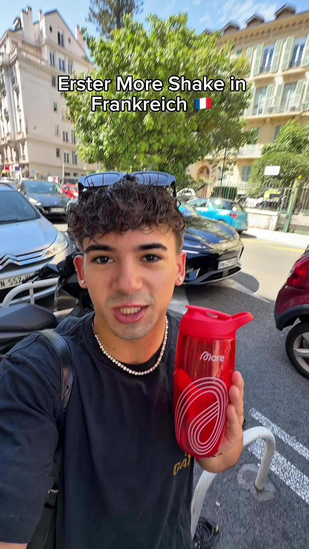 @movezfamily