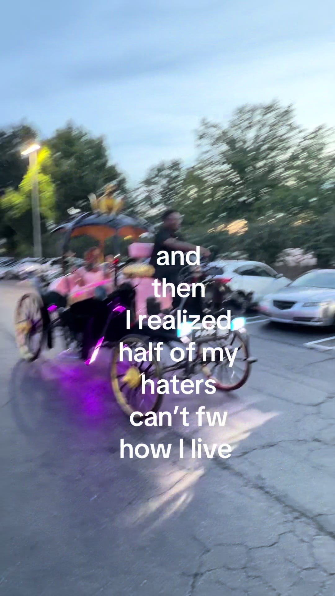 @whoiskori?