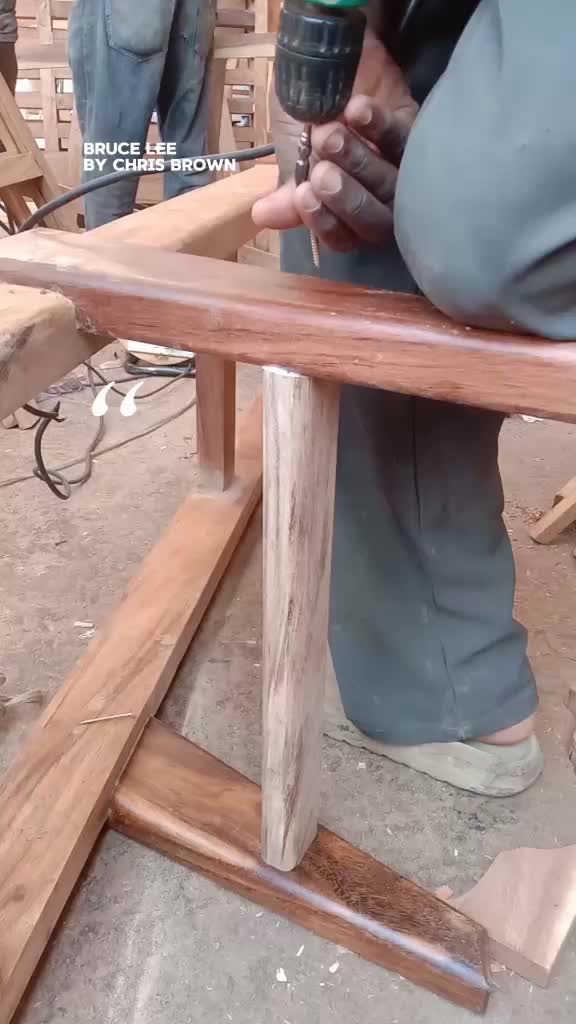 @Modern furniture🔨🇺🇬