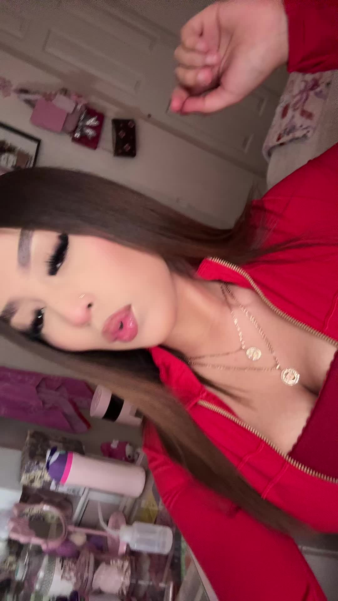 @y.yass._