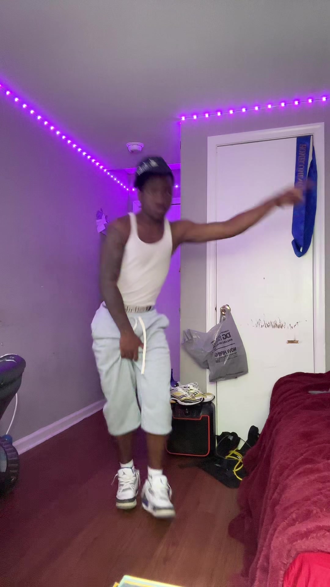 @LM