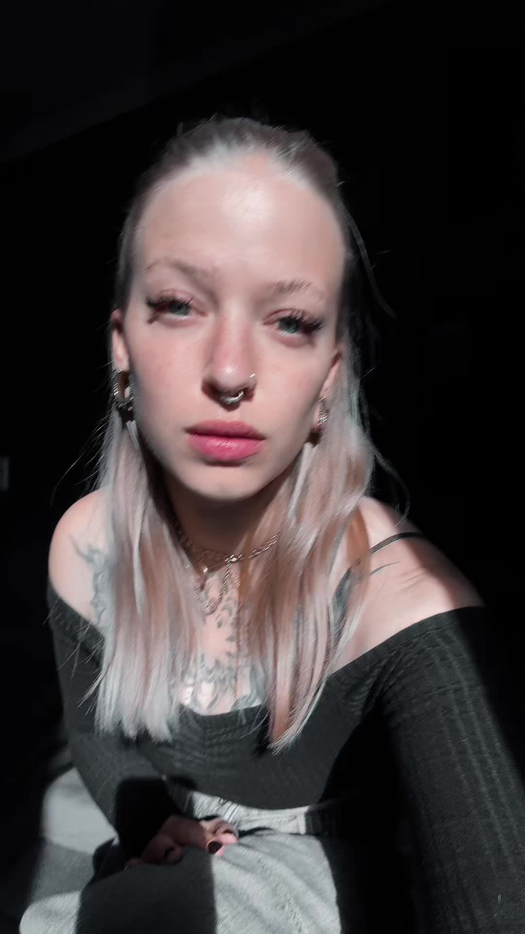 @moshshelle