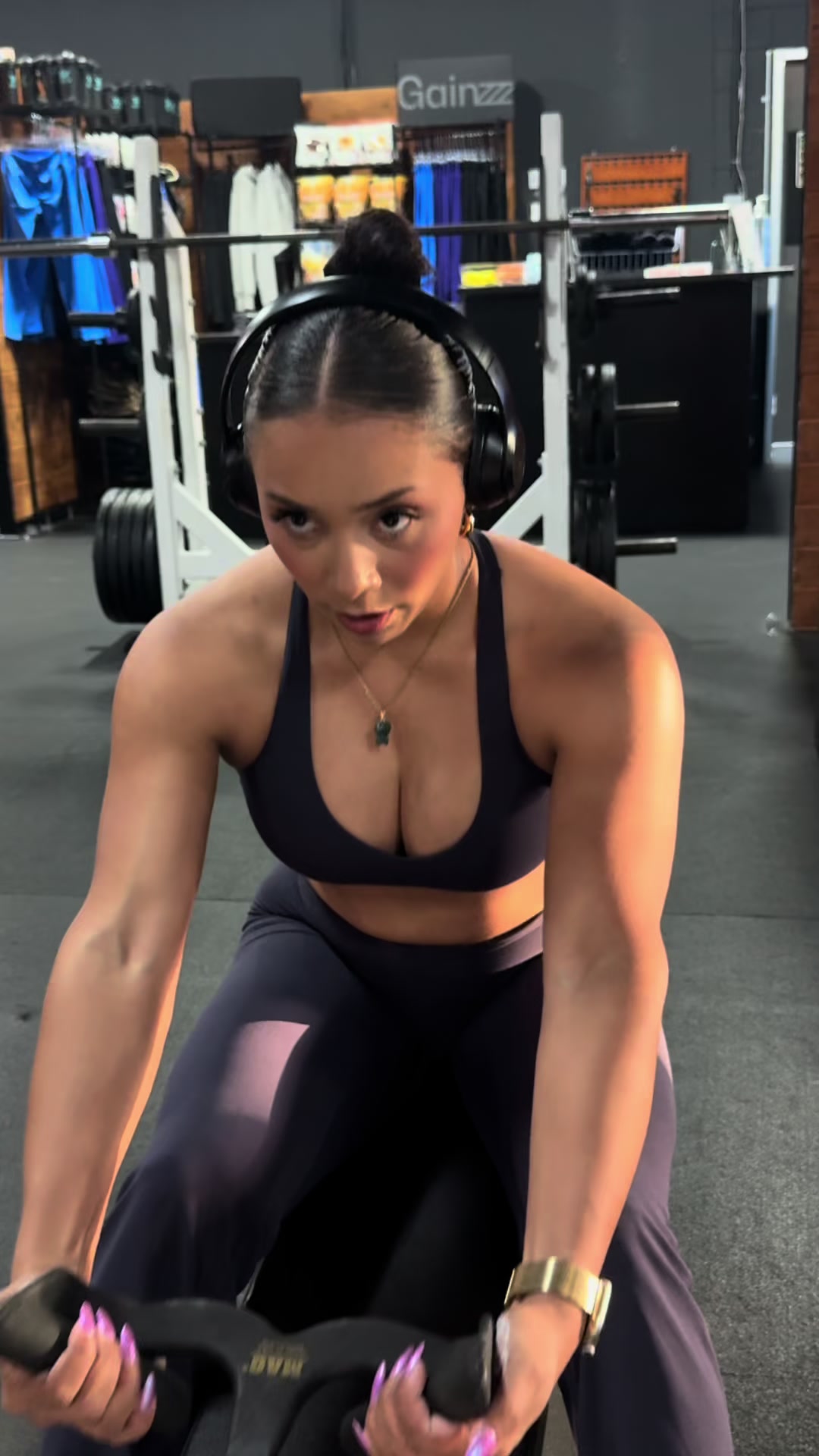 @Nikki