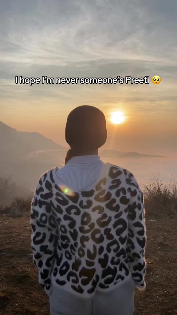 @Aleena Shrestha👸🏼🕊️