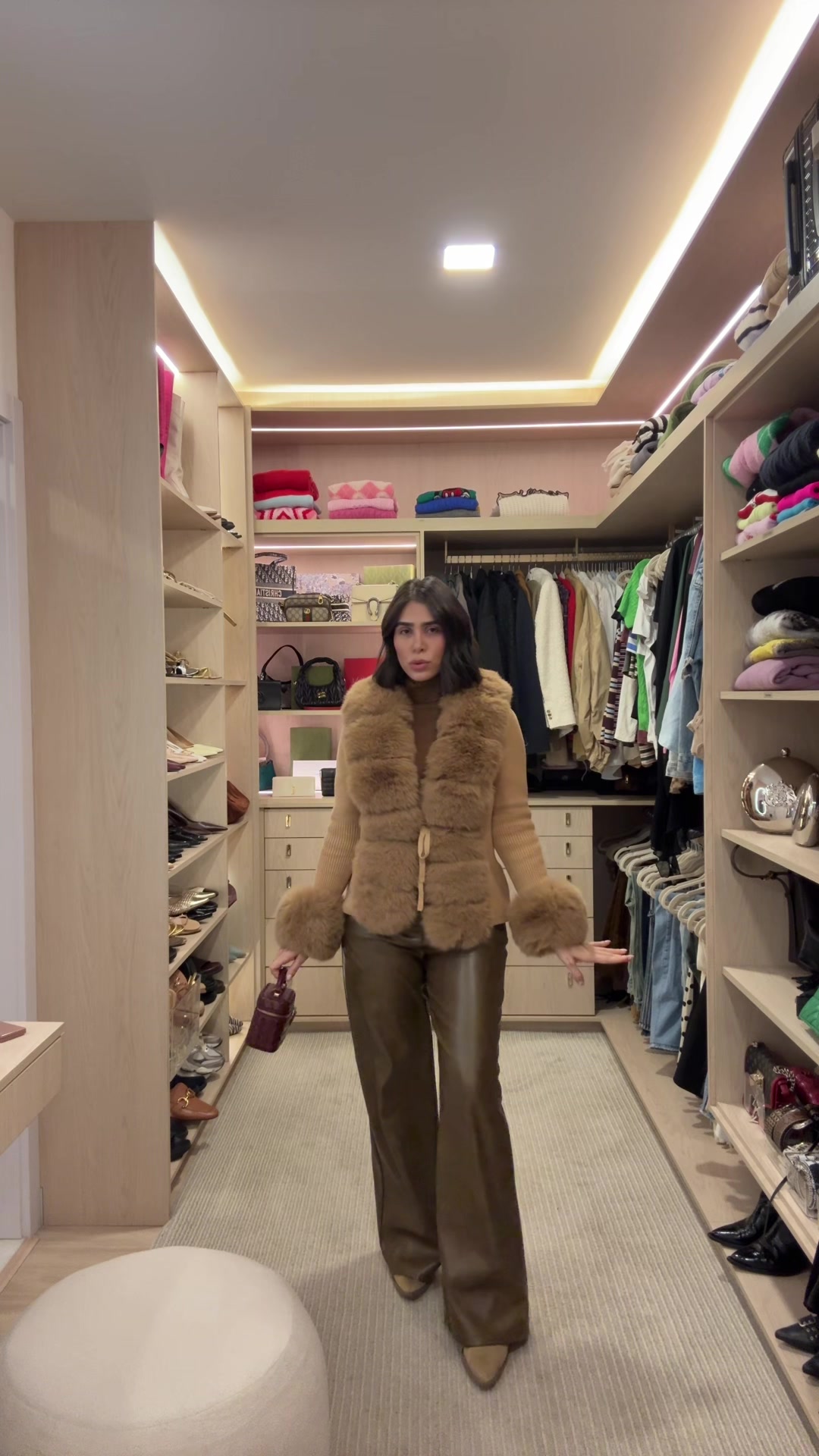 @anamosconi