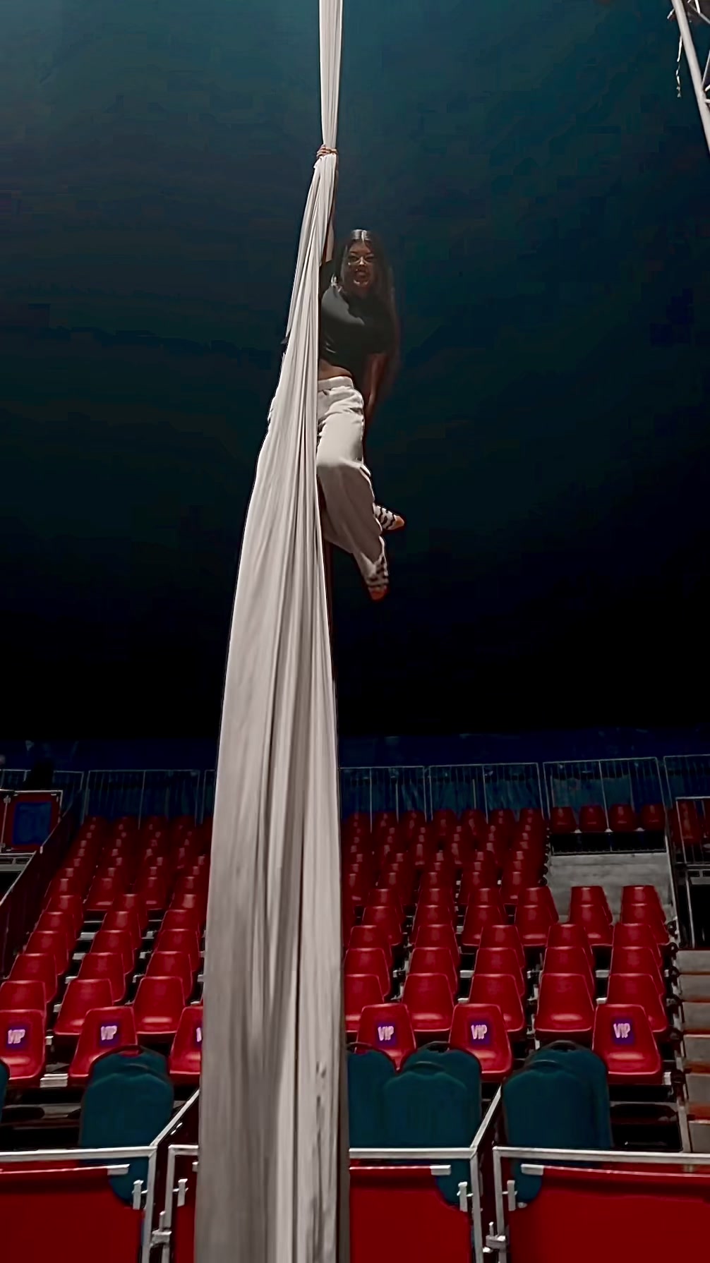 @circus.chloe