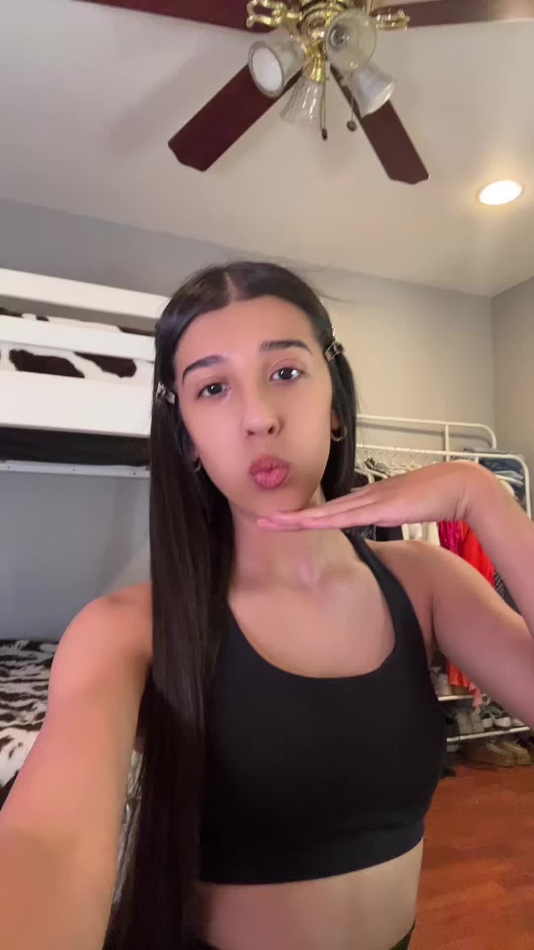 @Sophia_Hinojosaa