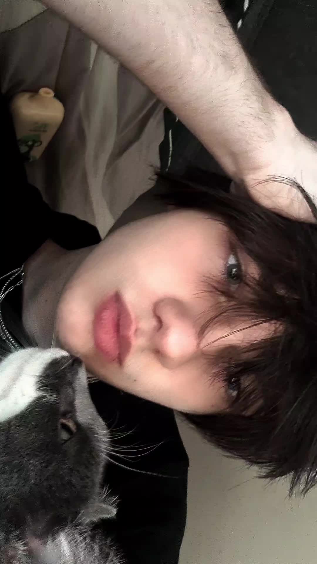 @femboypawjob43