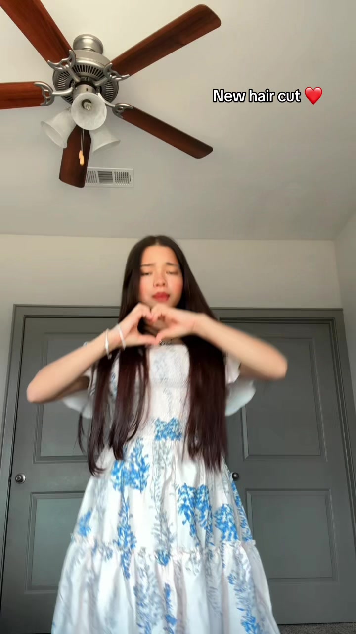 @S:)🦚❤️