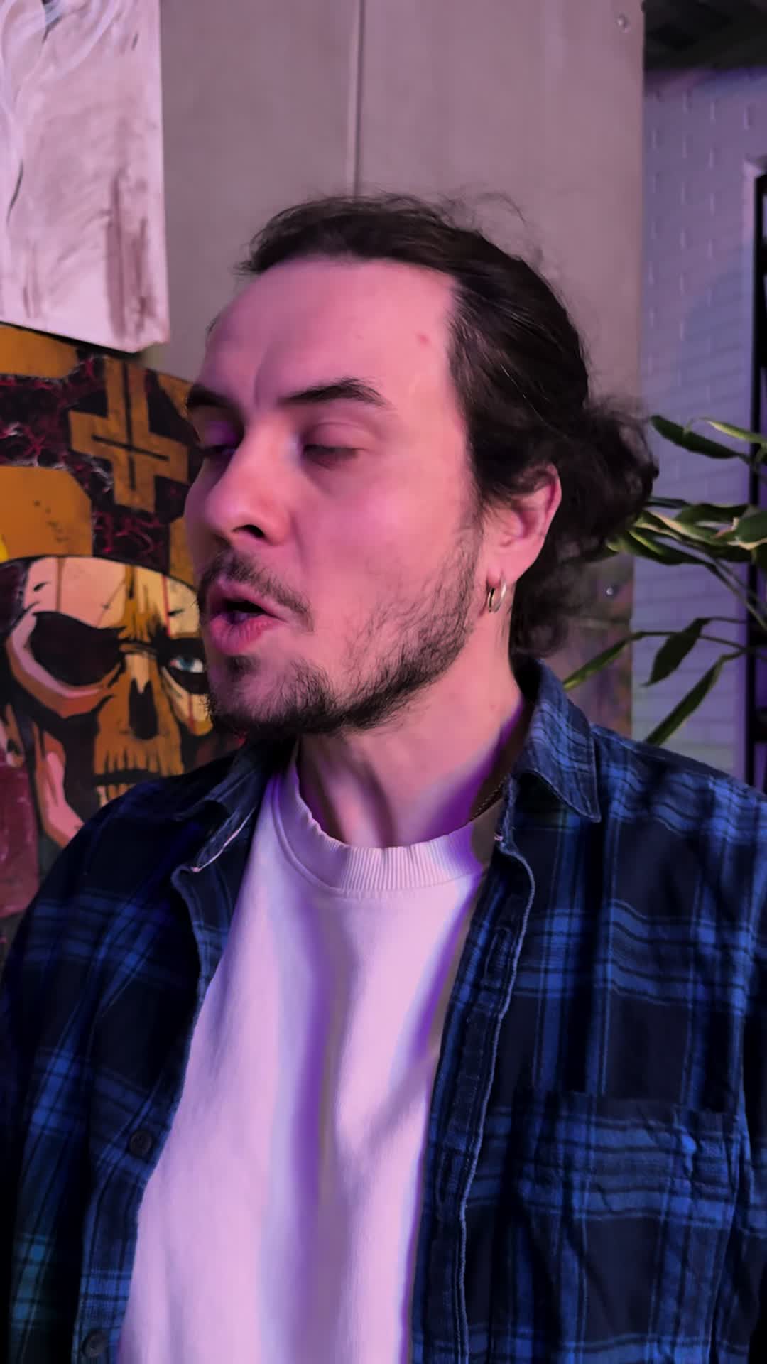 @queensell_games