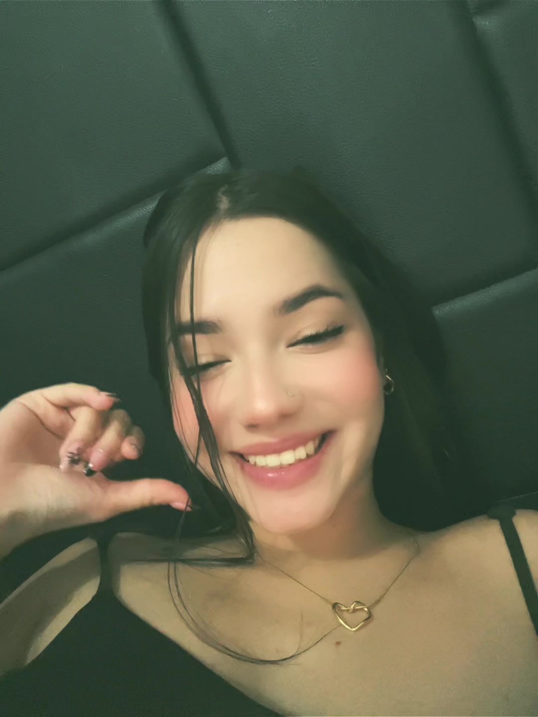 @🖤