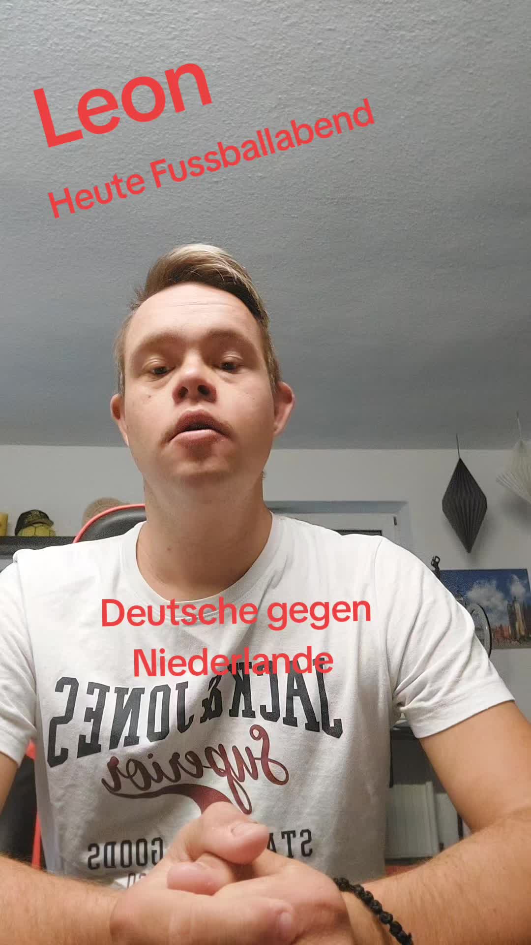@Leon Fischer23