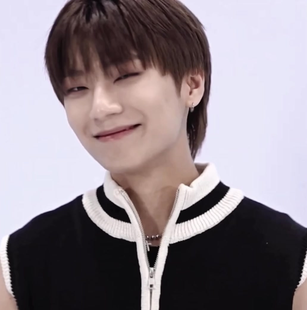 @lou 𓍢ִ໋ ⋆