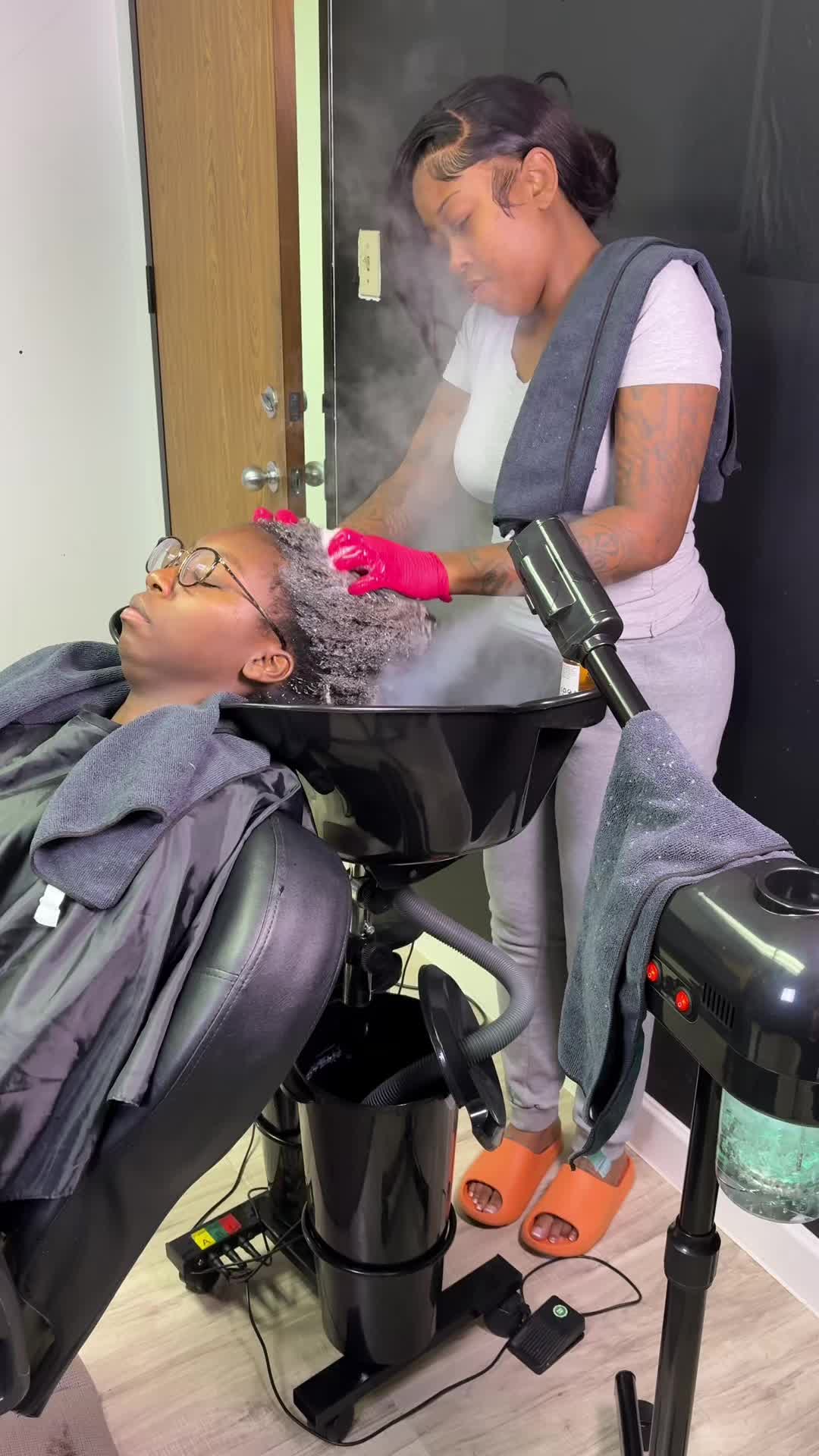 @Houston’s Braider/Lash Tech