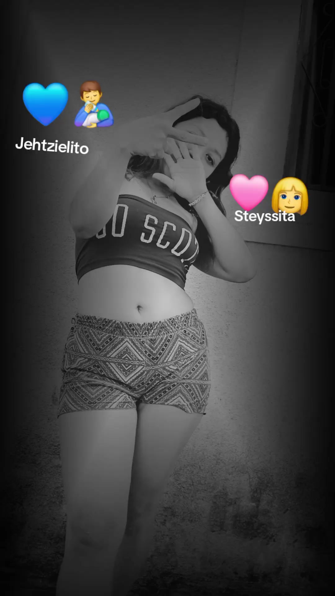 @la florecita olanchana❤️ 👸👸