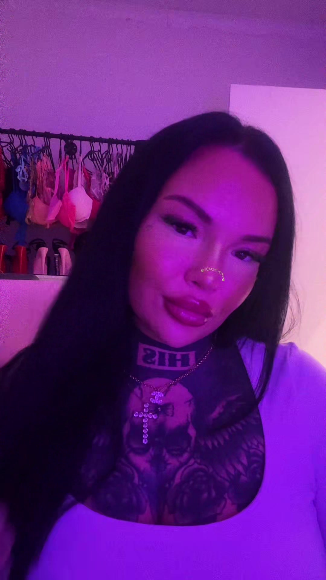 @_melinacurvesss_