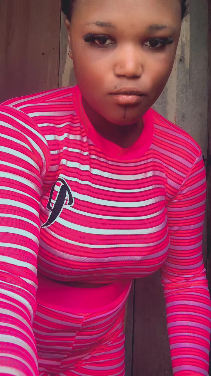 @Anikeade💕💕🥹