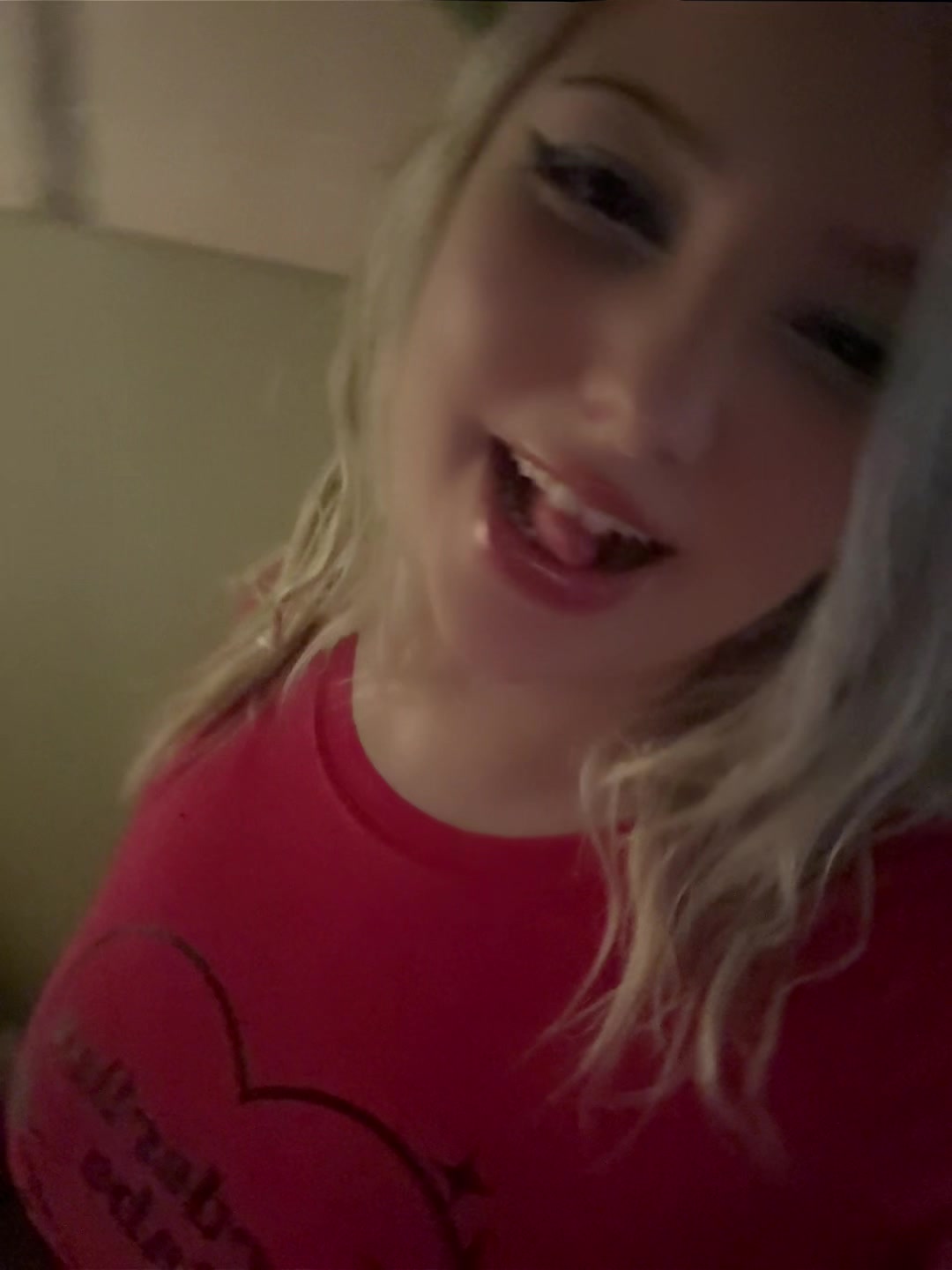 @shewasinvisible