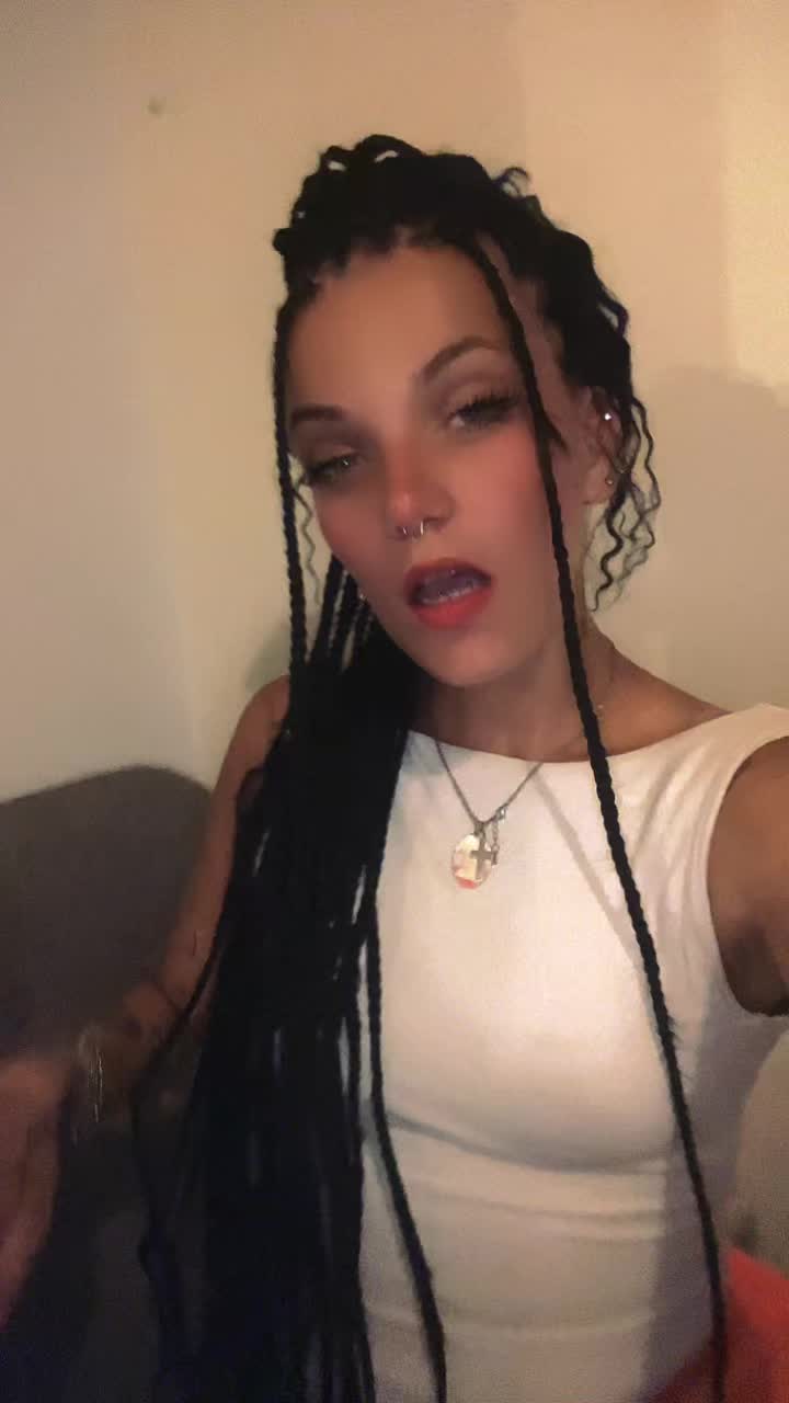 @ChLo&euml; La &ETH;i&Atilde;b&Oslash;liQūe 👿🖤