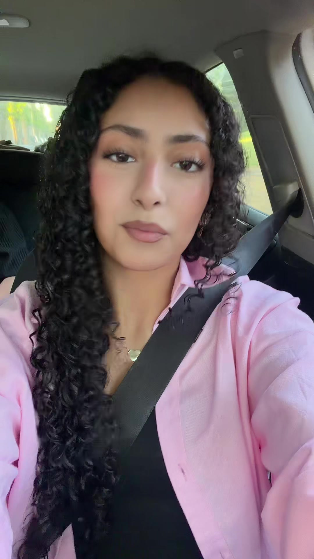 @𝐄