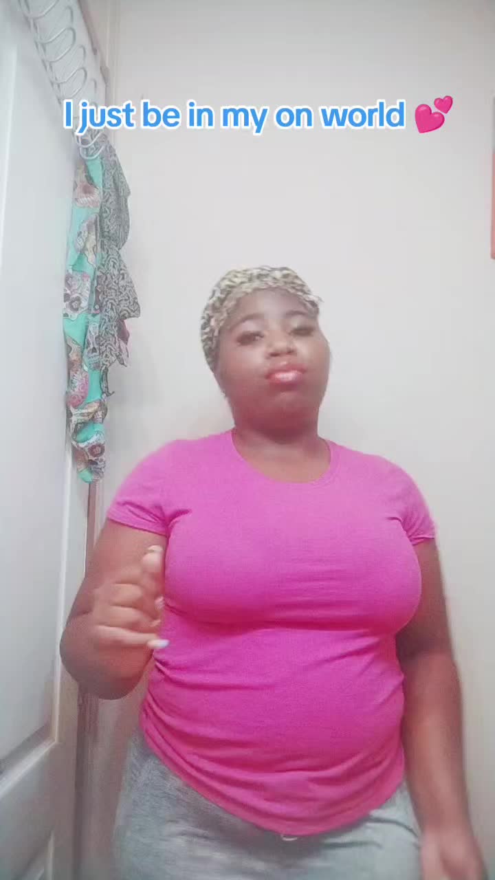@🦋The baddest to ever do it🛍️