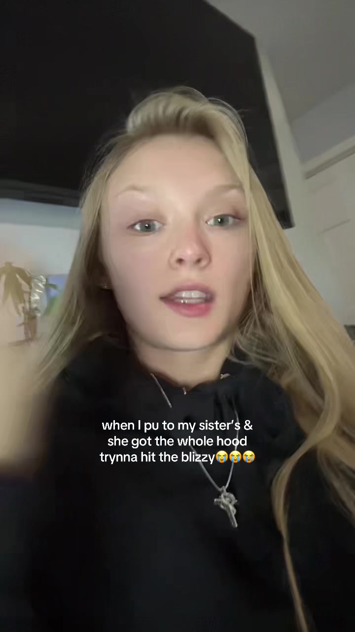 @shainakay🦋