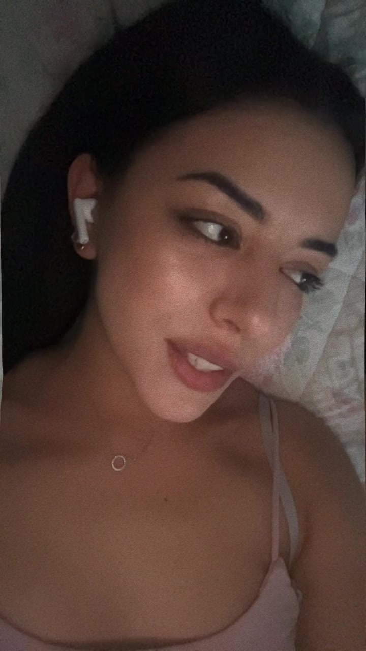 @Ana 🪽