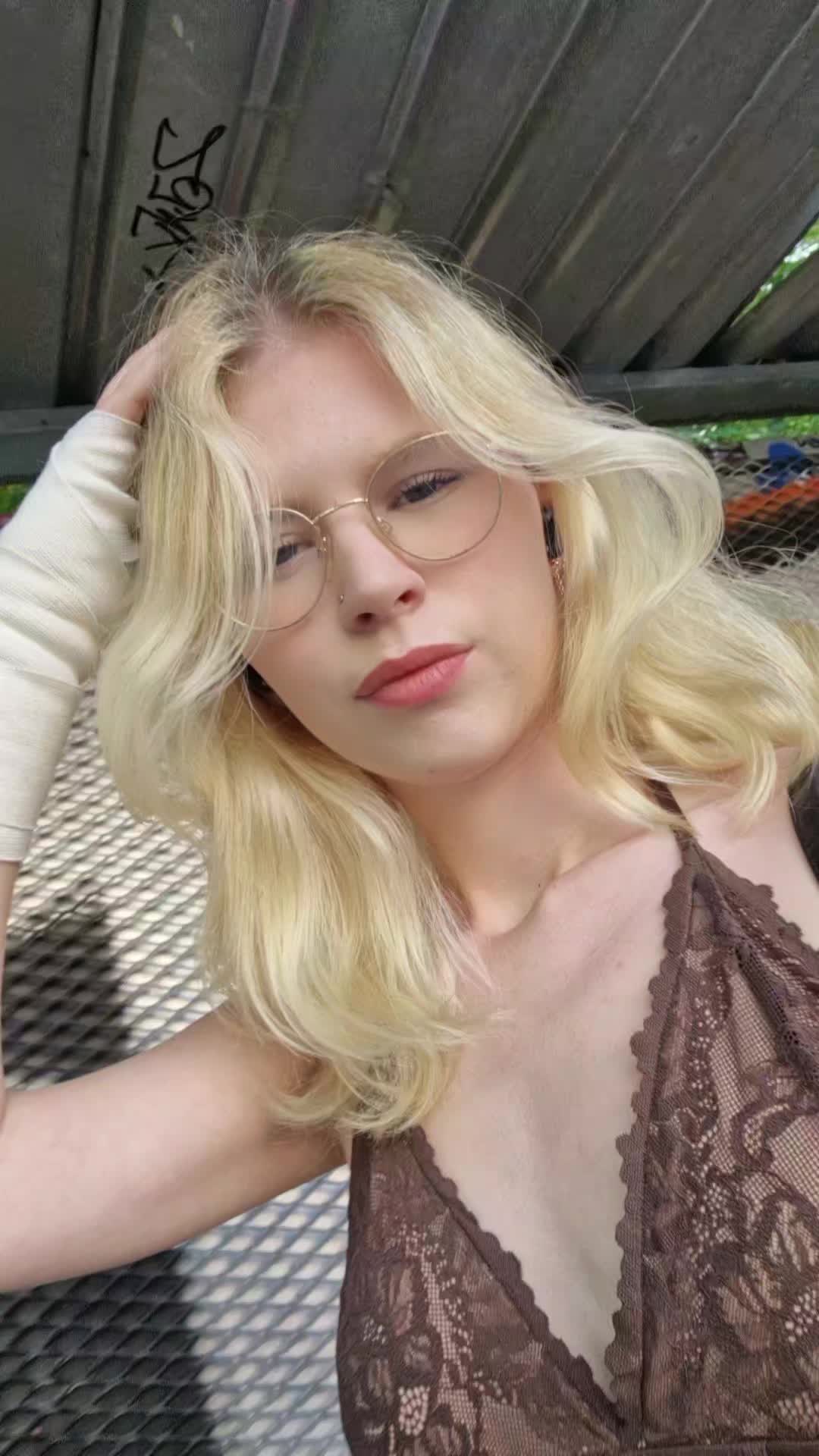 @leaslife18