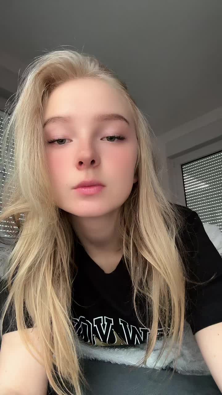 @Blonde_vivi