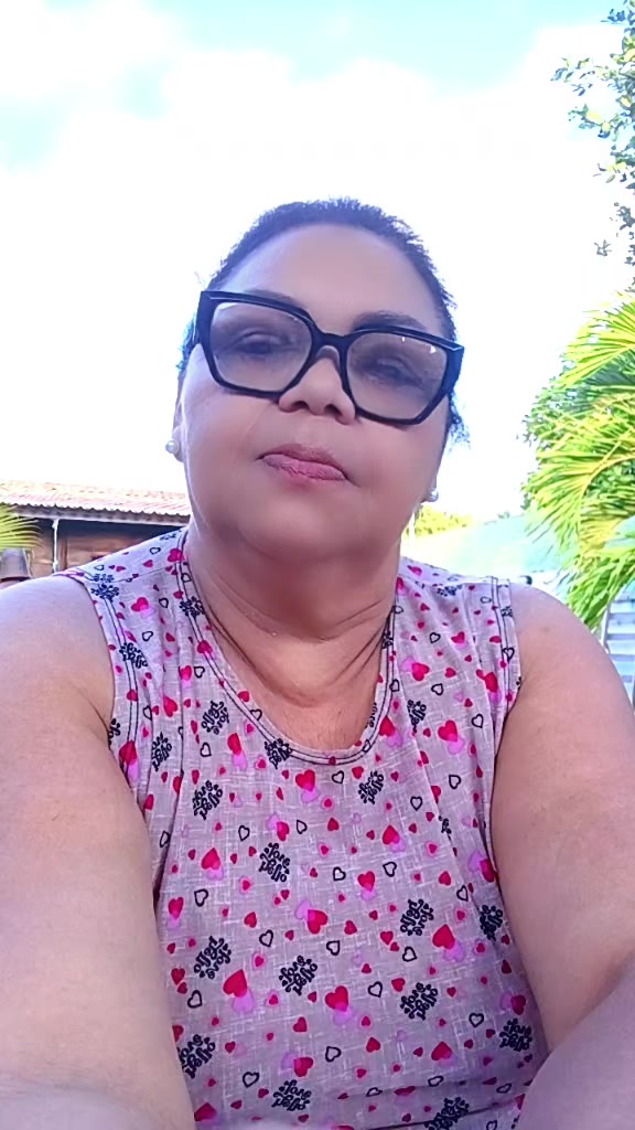 @Tânia ✨