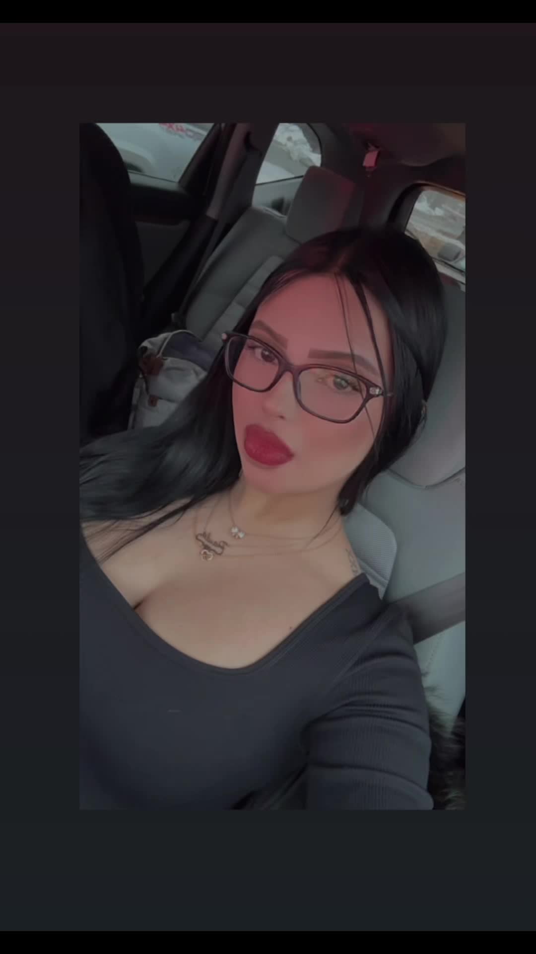 @p_7_a_7_u_7