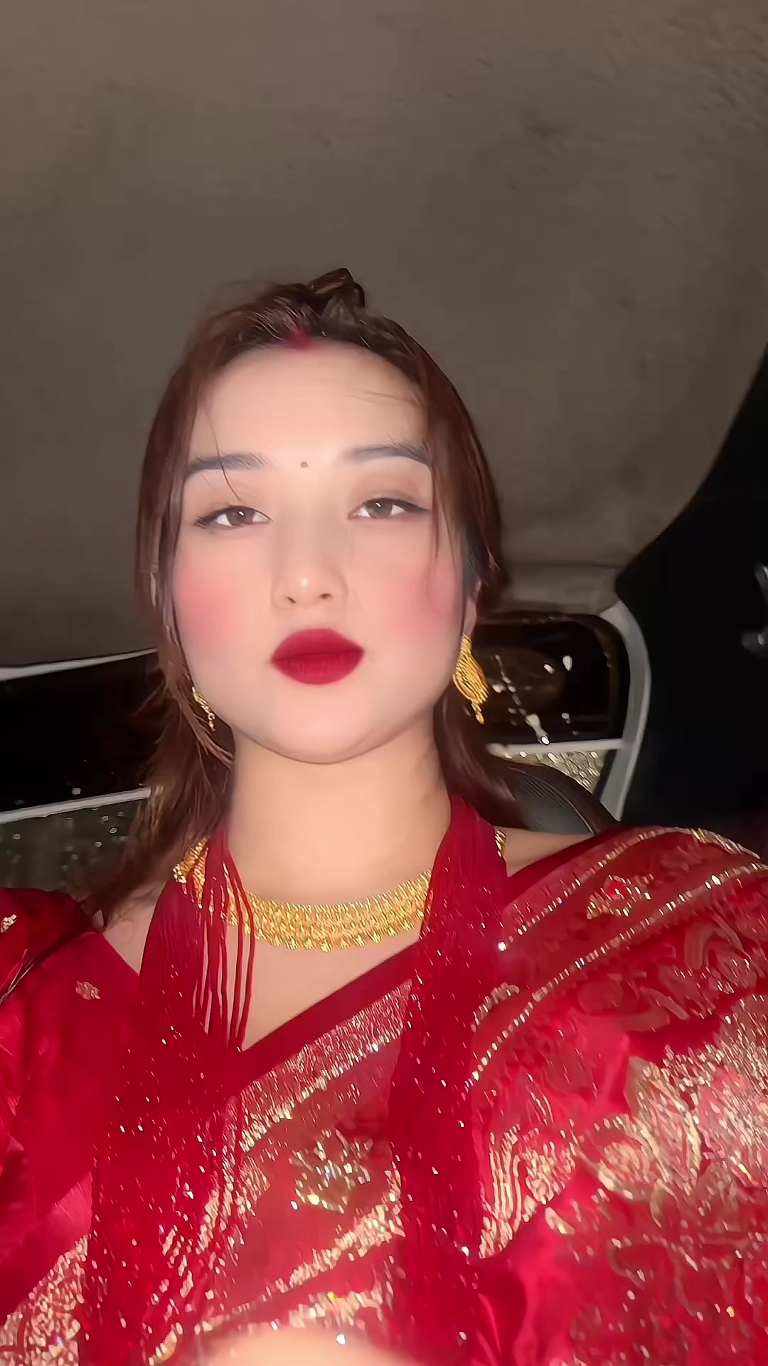 @Bindiya shrestha🐝🐘🧿