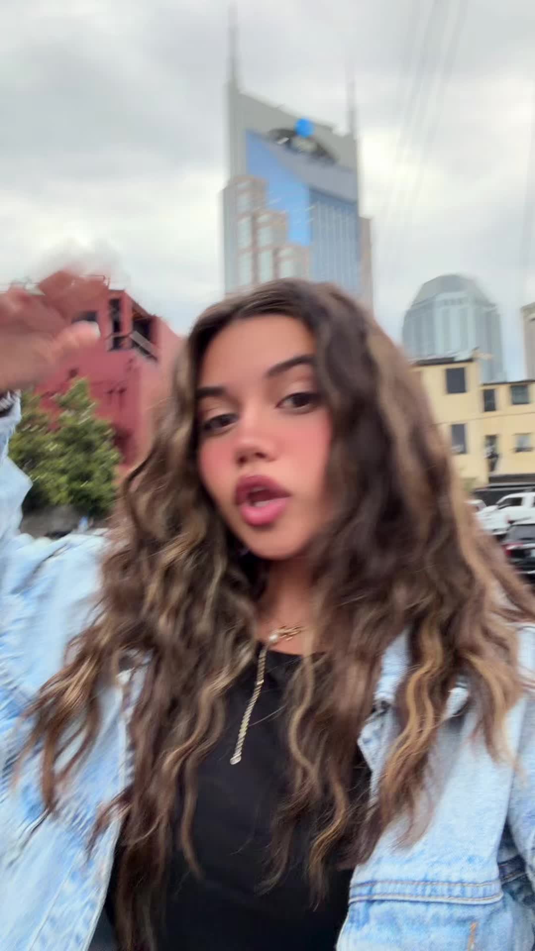 @Amira🩵